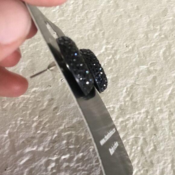 Large Textured Gem Cluster Stud Earrings (H15) - Picture 2 of 5